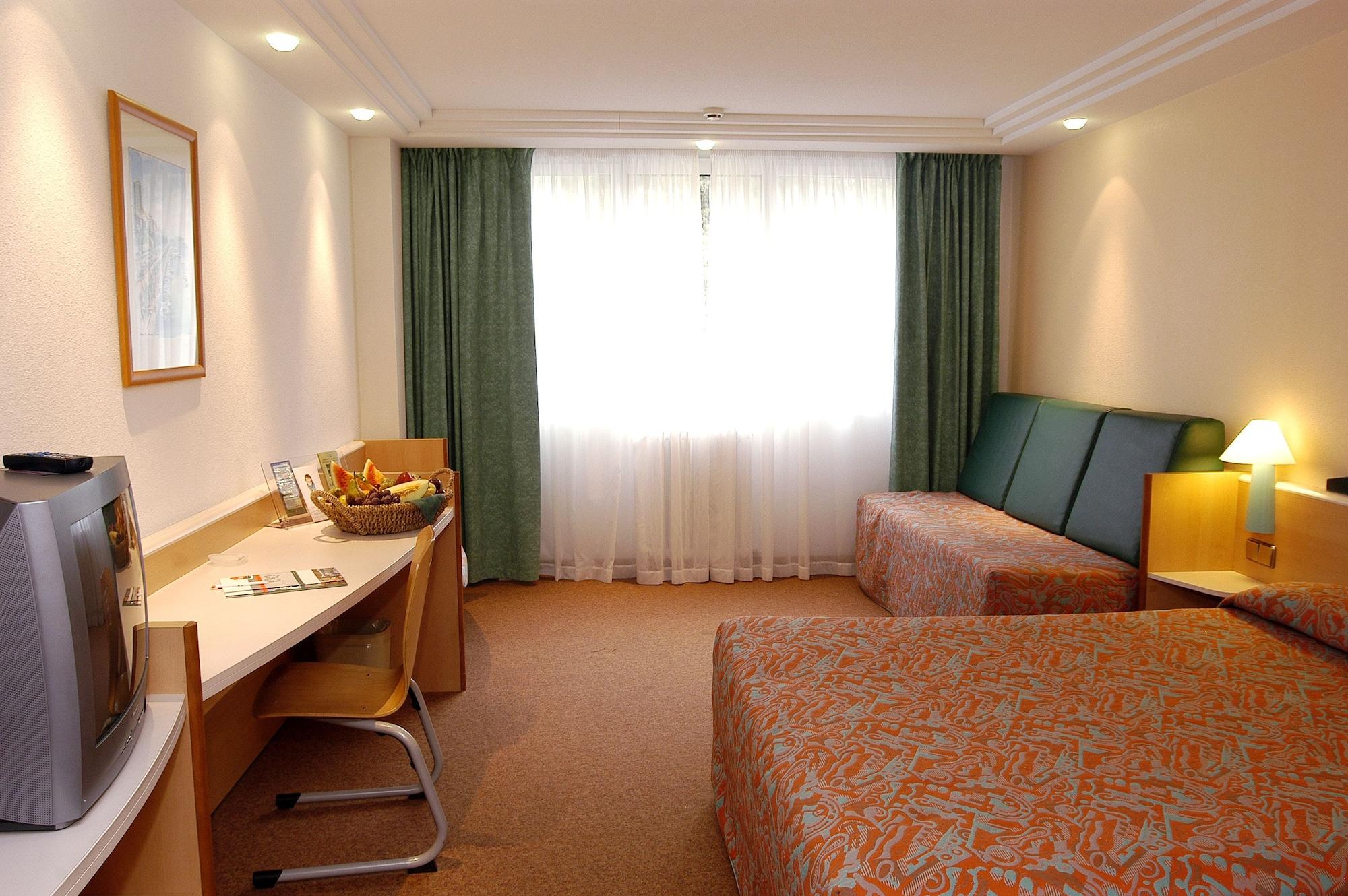 Hotel Tropical Escaldes Buitenkant foto