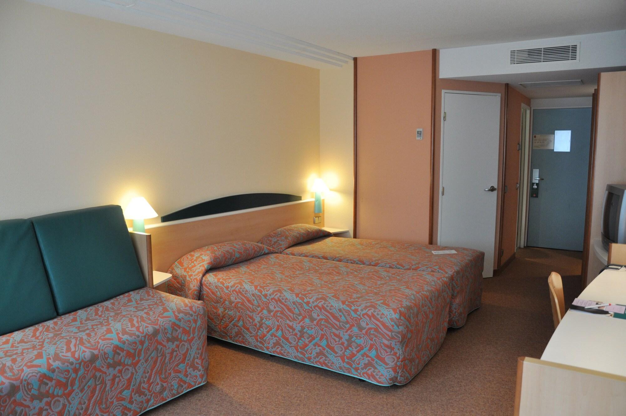 Hotel Tropical Escaldes Buitenkant foto