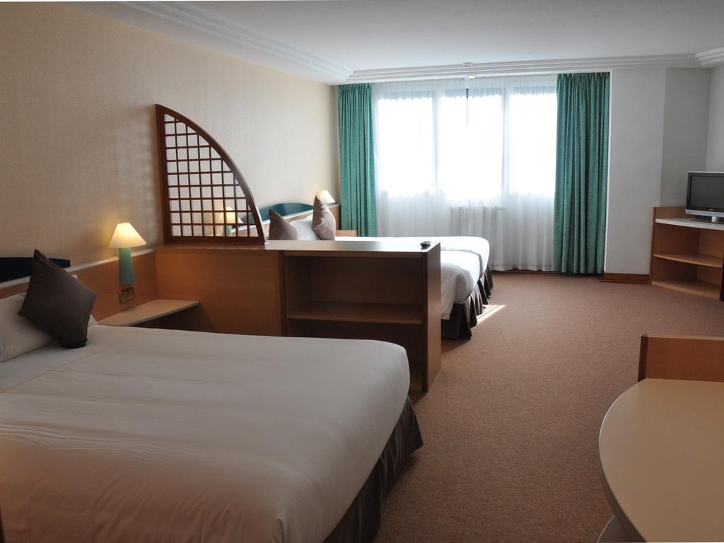 Hotel Tropical Escaldes Buitenkant foto